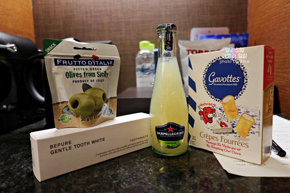 아난티 힐튼 부산 프리미엄 오션뷰 룸 케이브드 네프아송 어메니티