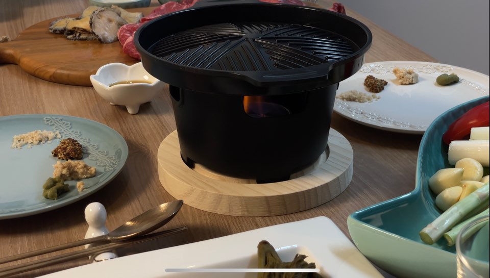 미니화로 불 붙은 사진