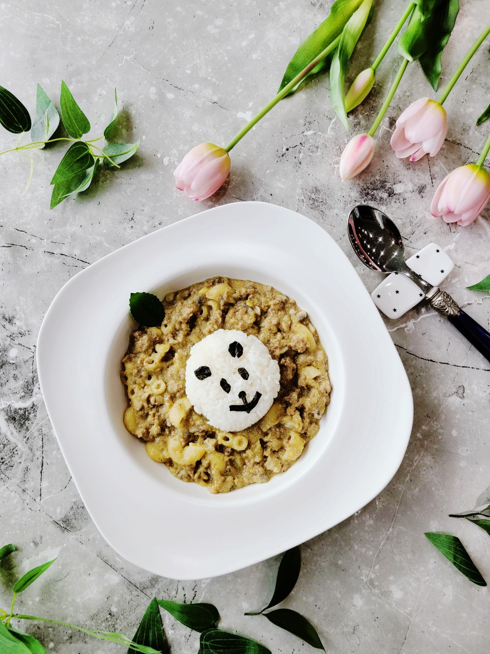 백팩커 백종원 러시아식 고기 스튜 만들기 비프 스튜 파프리카 버섯을 넣고 버섯 크림 리조또 마카로니 삶은 법 비프 스트로가노프 다진 고기 요리 8