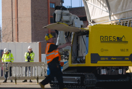 도로 종단 굴착 로봇 도로 공사시스템 VIDEO: Robotic Roadworks and Excavation System set for UK trials