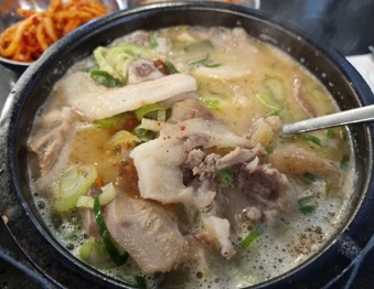 청담동순대국밥