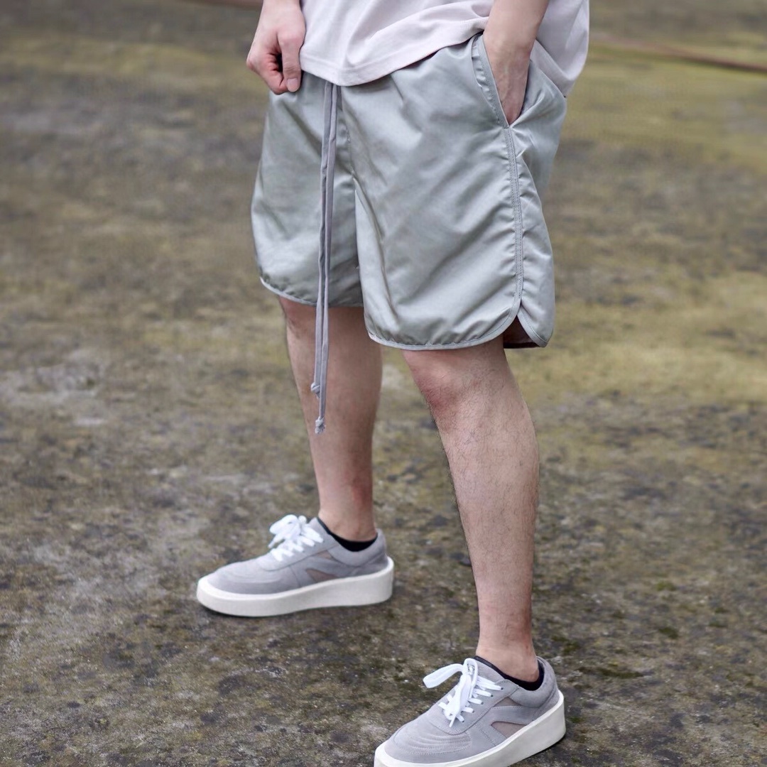  [FEAR OF GOD] 피어오브갓 에센셜 나일론 쇼츠 반바지 (3 COLOR)