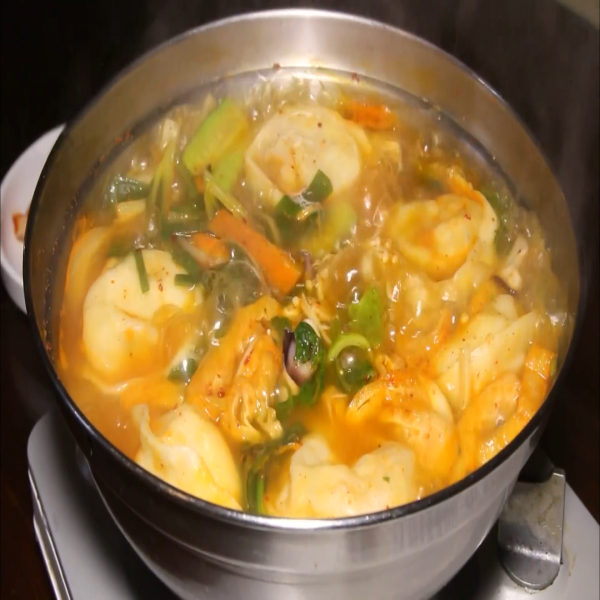  공주  제민천 맛집 고가네칼국수 생생정보 평안도식 만두전골