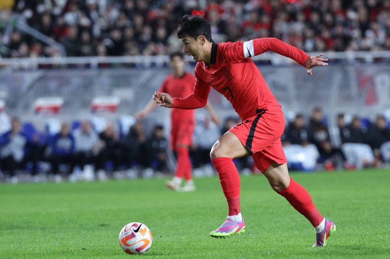 A대표팀 축구 평가전 대한민국 대 베트남 6대0 대승