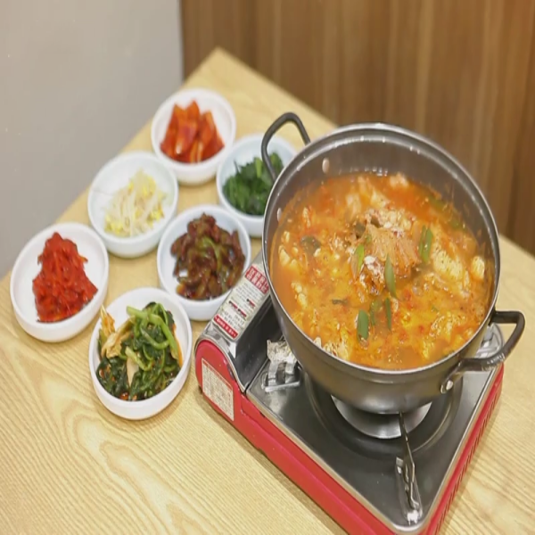  강원도 삼척 맛집 바다횟집 원조 곰치국집 꼼치국 생생정보 삼척 바다의 별미 곰칫국과 매콤달콤 장치찜 삼척항 맛집 꼼칫국