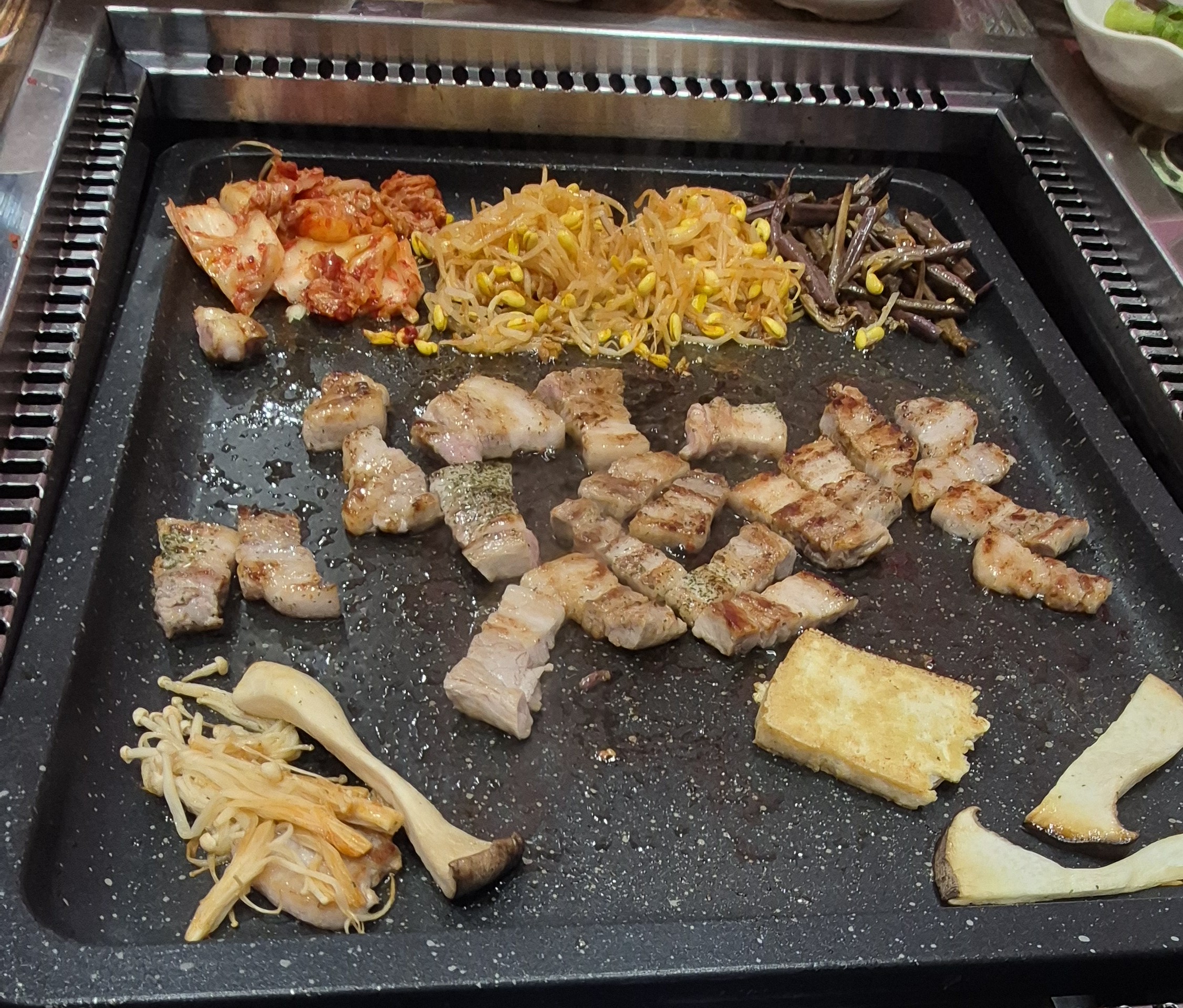 동네 삼겹살 이미지