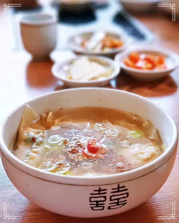 백반기행 김용림 편 이북식 손만두 전골 만둣국 평양식 만두전골 김포 맛집 소개