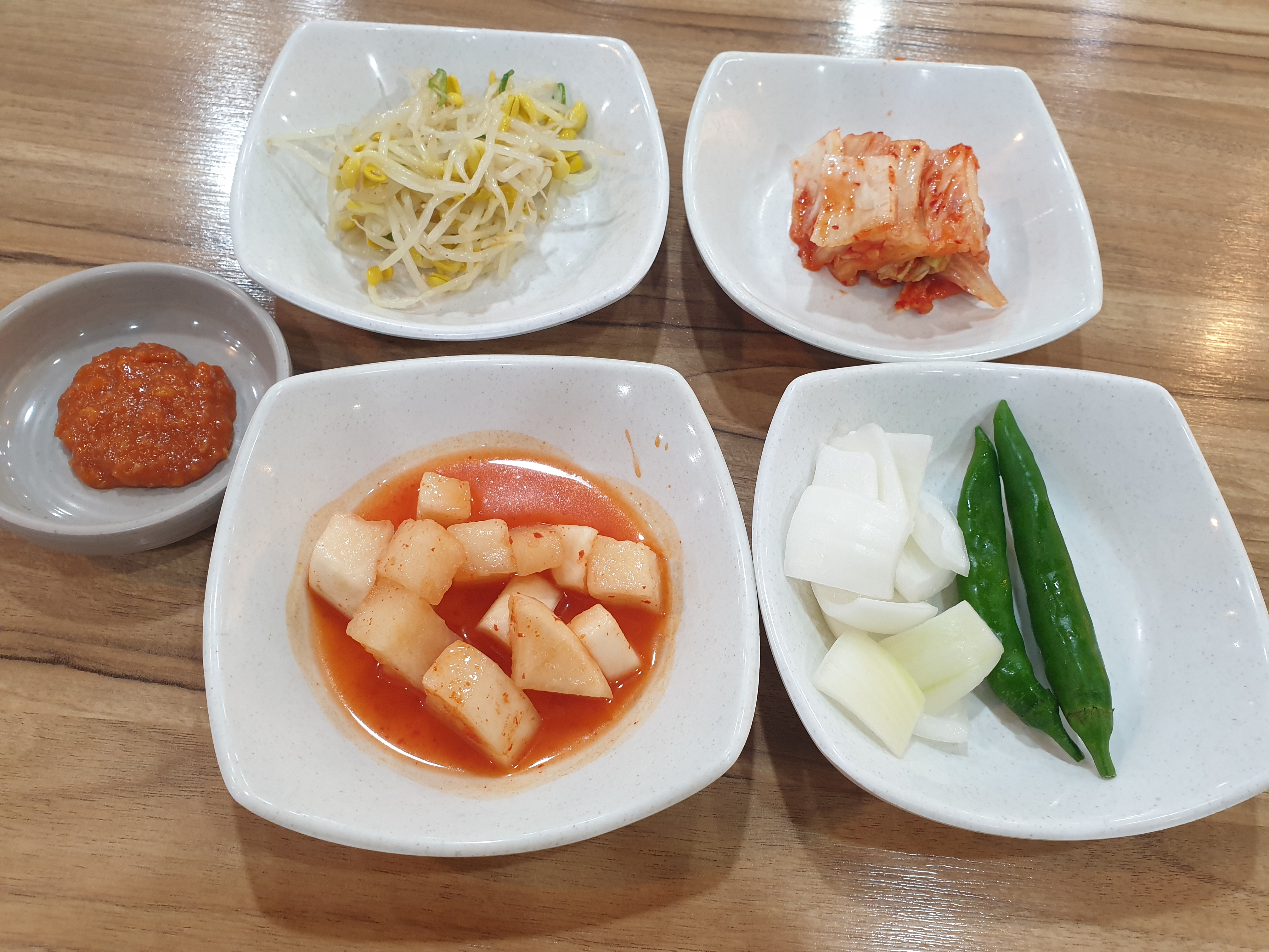안동장터소고기국밥 이미지