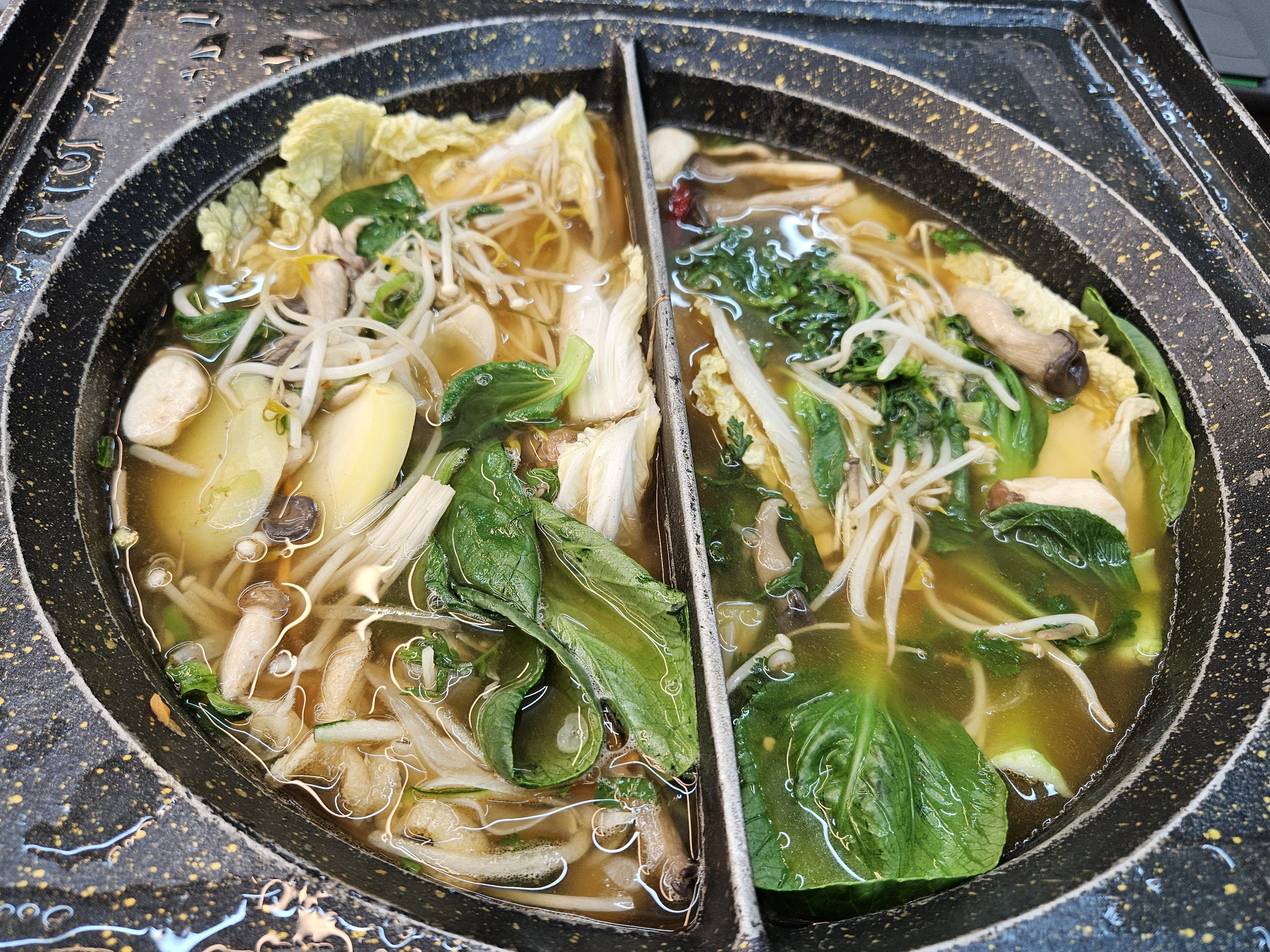 목동 맛집, 편편집 목동사거리점 편백찜+월남쌈+샤브샤브+볶음밥 - 일상행복 주식회사 이미지