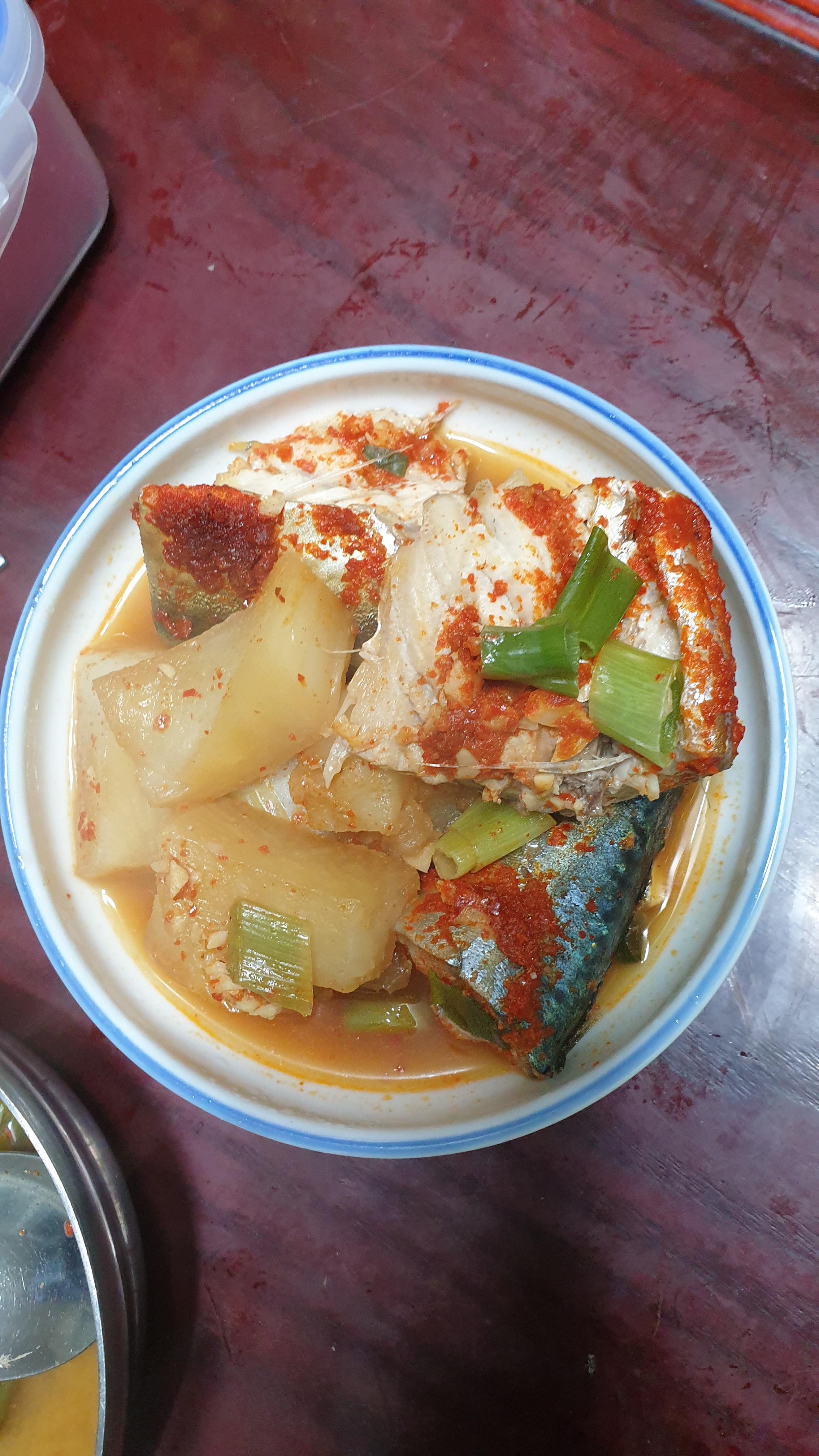  텃밭 무우 첫수확,  고등어조림 맛있게 먹자