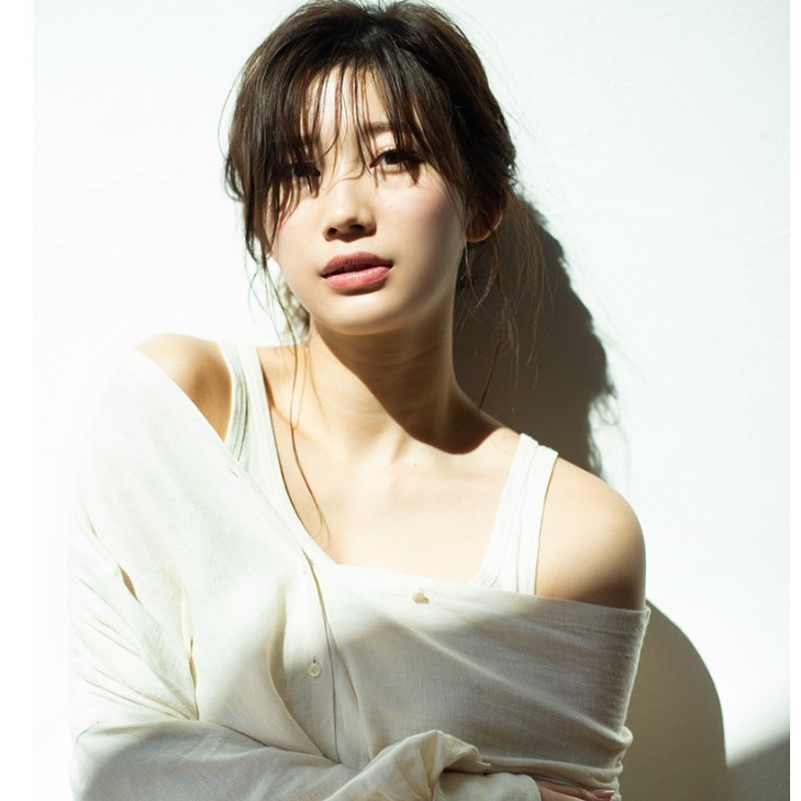  일본의 그라비아 아이돌 출신 배우 오구라 유카 인스타그램 사진들