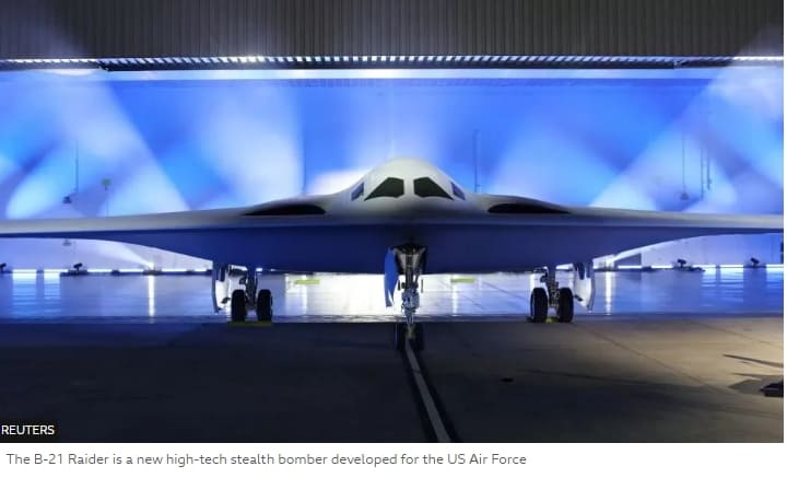 미 공군, B-1 B-2 대체 핵 스텔스 폭격기 'B-21 레이더' 공개 US Air Force unveils new B-21 Raider nuclear stealth..