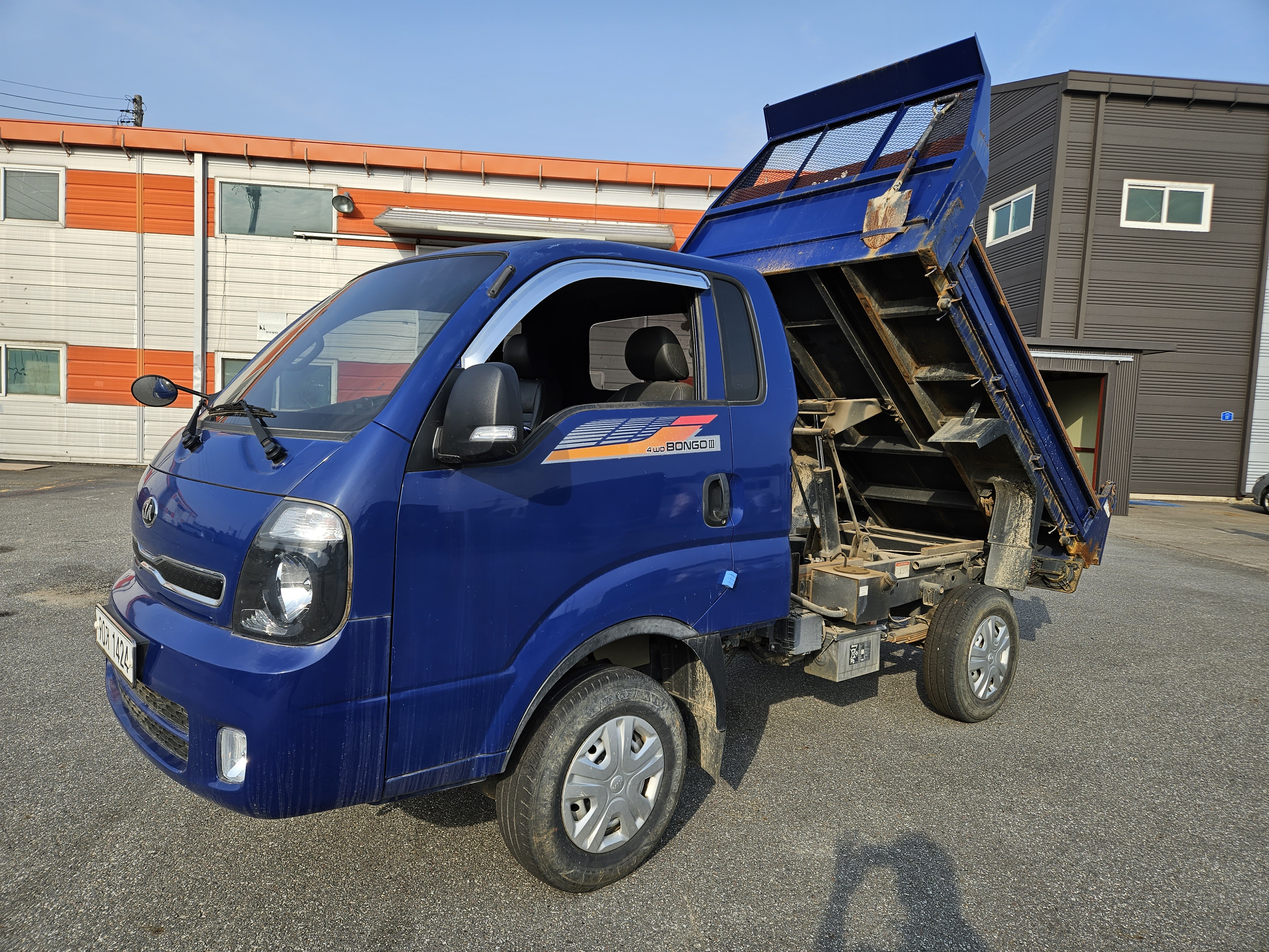  봉고3 1톤4륜덤프 4륜덤프트럭2018년3월 98000km컨디션최상 특트럭 www.specialtruck.co.kr 덤프
