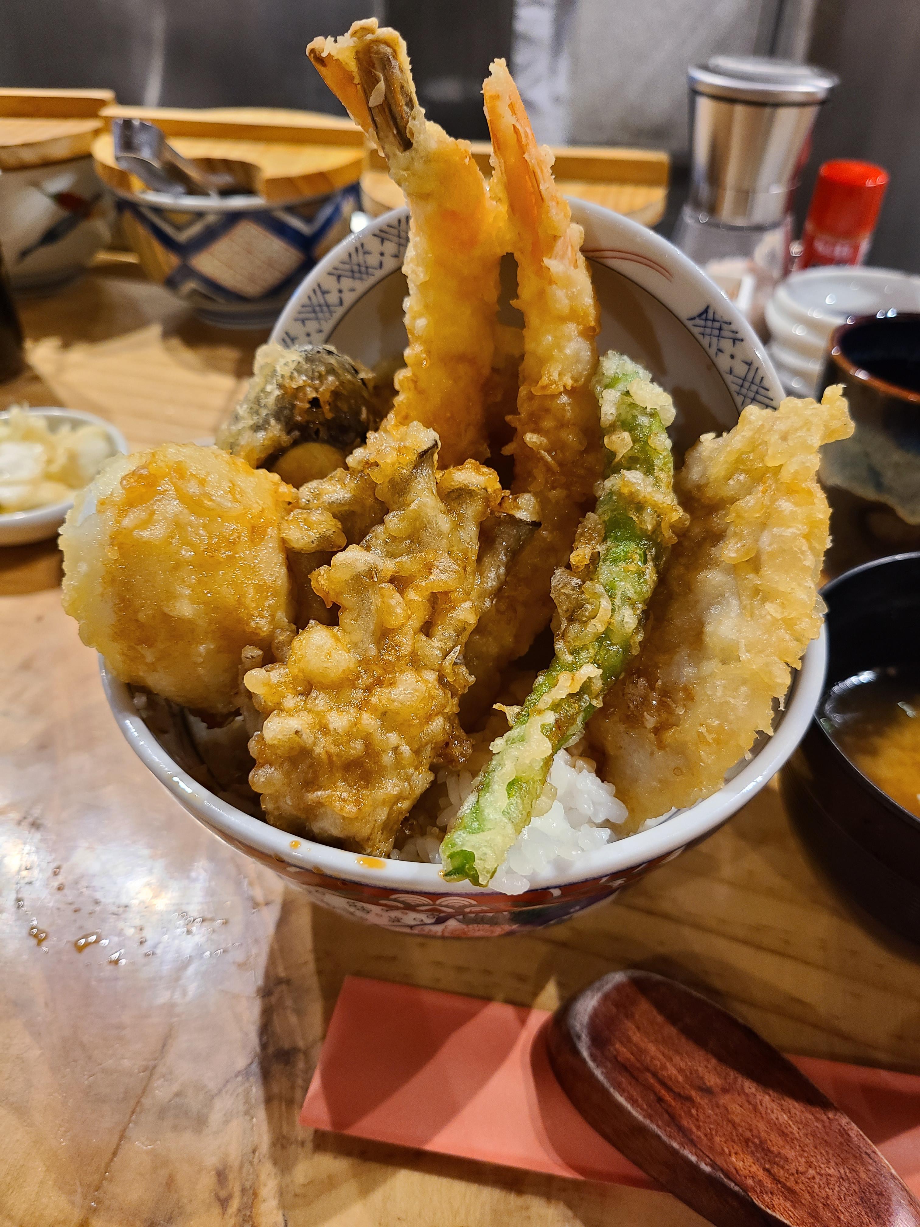  사장님이 일본에서 배워왔다는 텐동맛집 해운대 타이가 텐푸라