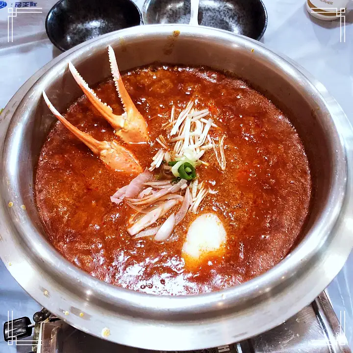 식객 허영만 백반기행 붉은대게 요리 문희경 편 대게 게짜박이 두부게살찜 울진 맛집 소개