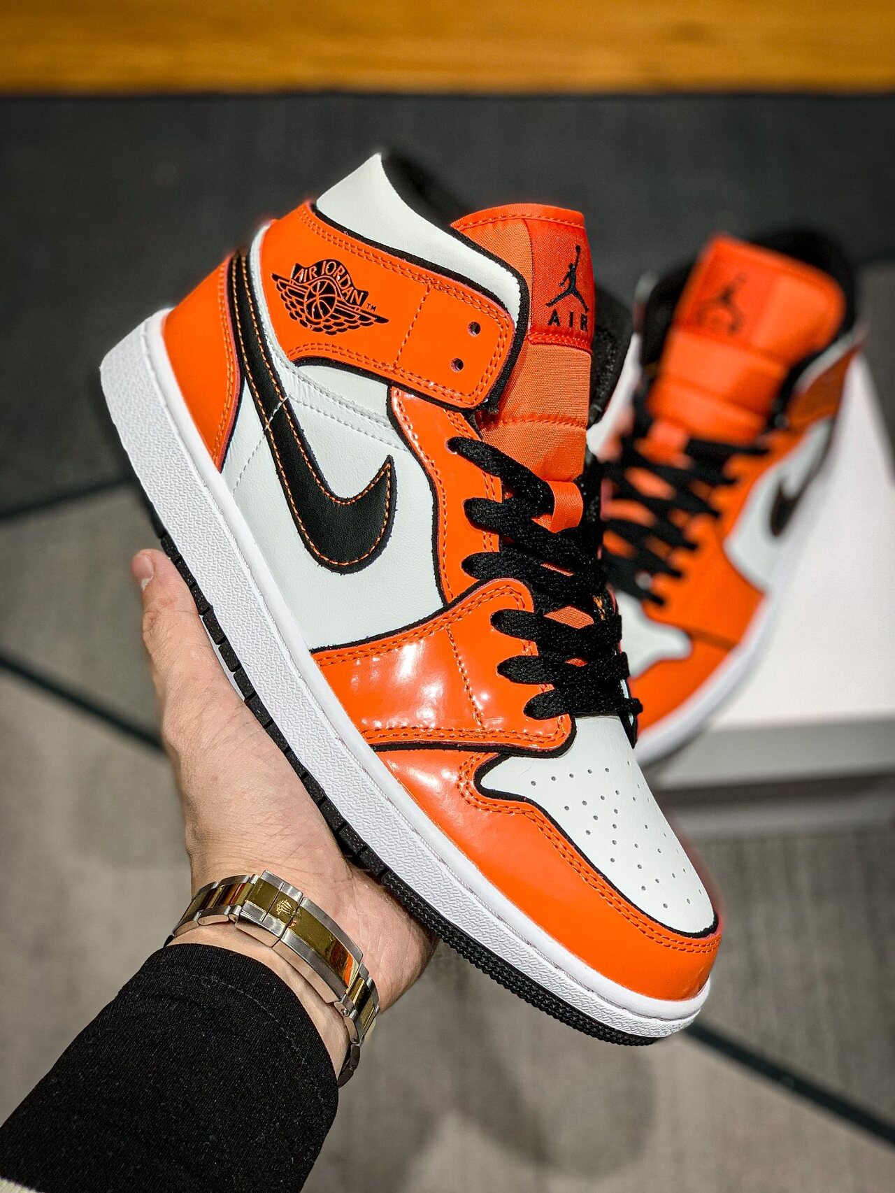  [NIKE] 나이키 에어조던1 미드 SE 터프 오렌지 Turf Orange DD6834-802