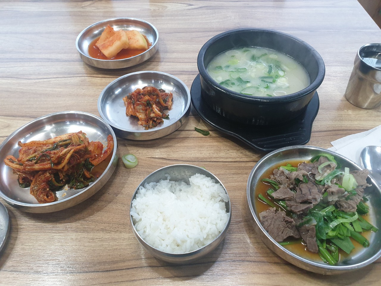 한우곰탕 이미지