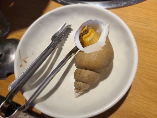  신사역 맛집 흔치않은 골뱅이맛집 귀족생골뱅이