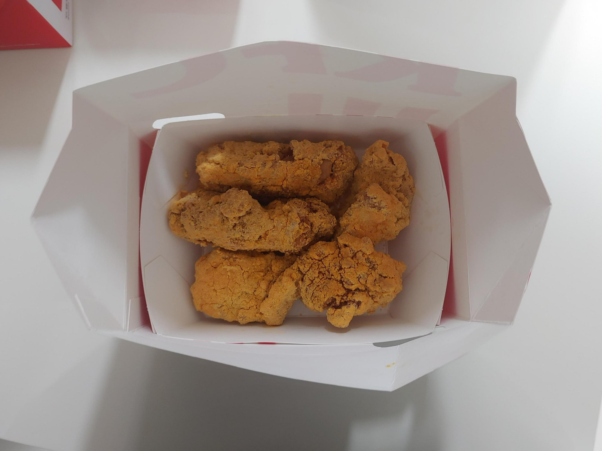 KFC치킨 딜리버리 메뉴와 치르르블랙라벨치킨 내돈내먹 리뷰