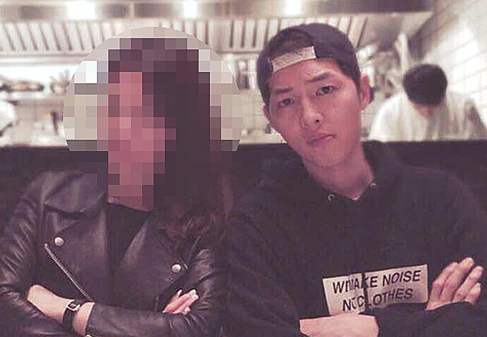  말도 많고 탈도 많은 '가세연'.. 이번엔 송중기?