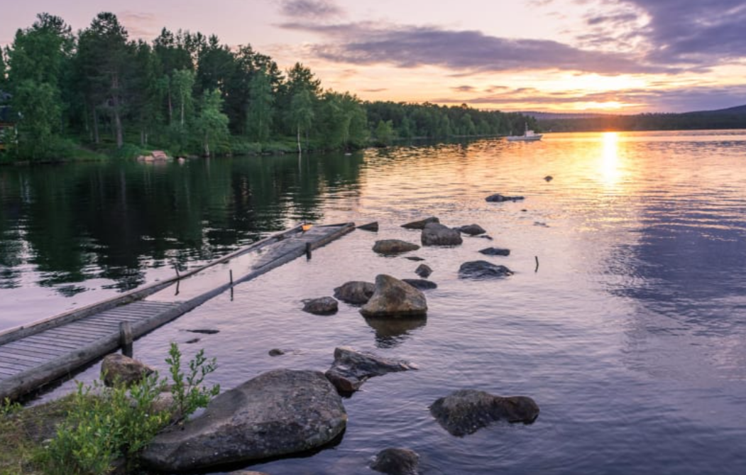 핀란드-여행장소-이나리호수-풍경-사진