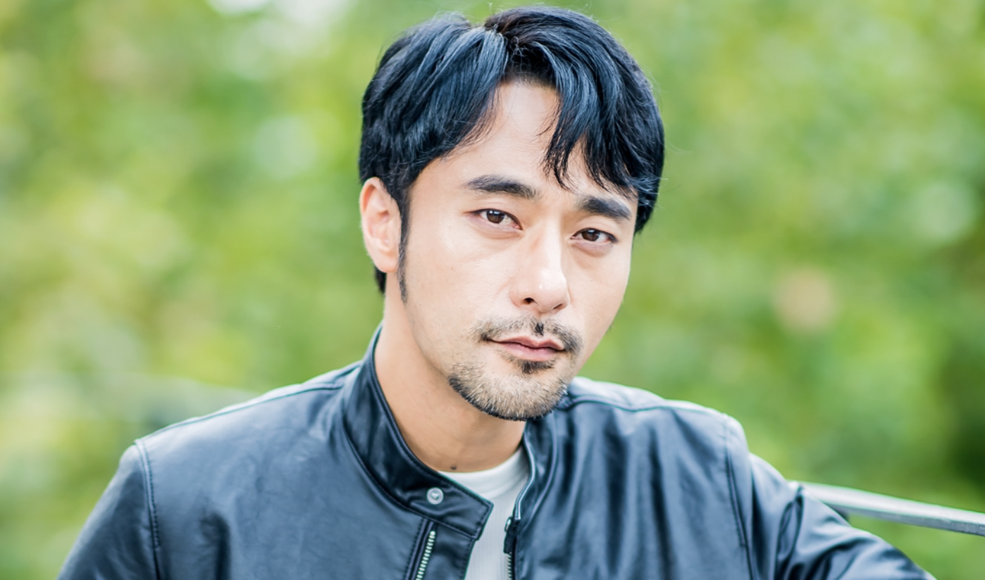 배우 윤주만