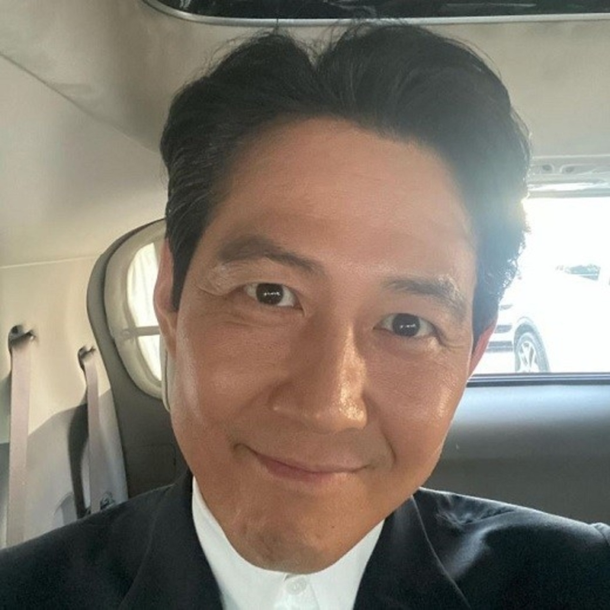  오징어 게임 이후 개설 하루 만에 대박 난 이정재의 인스타그램