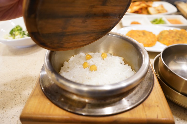 음식점 제주도 향토한정식 12