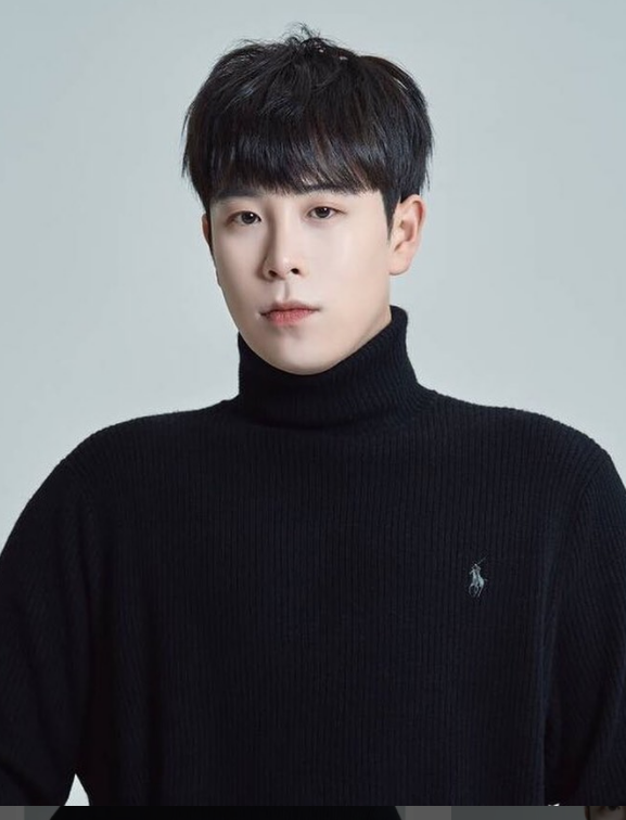  피오, 해병대 합격! 해병대 입대 연애인. "3월 28일 입대 예정"
