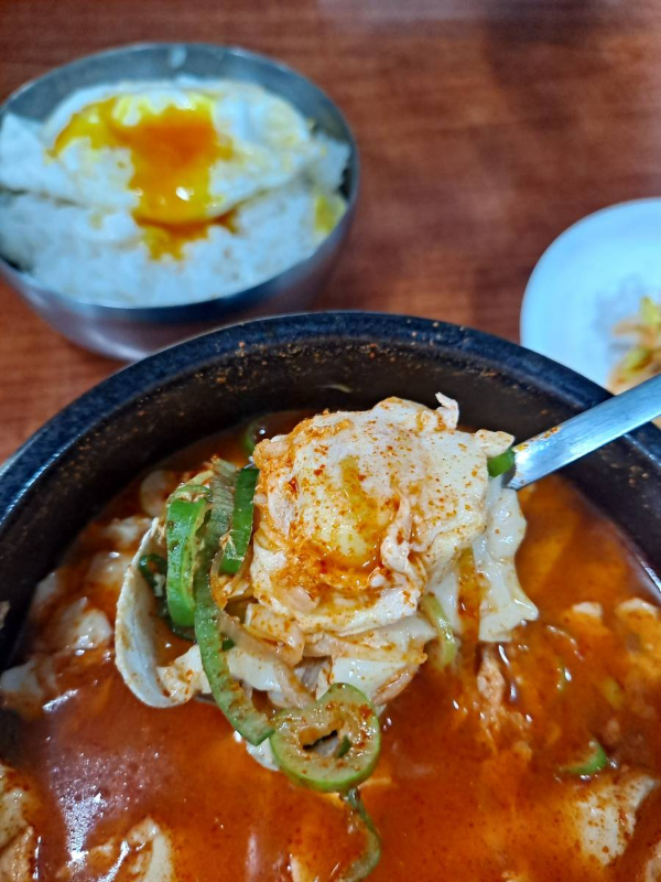 순두부찌개 한입