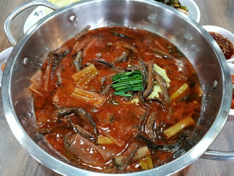  생방송 투데이 경기도 고양시 통일로 돌솥 추어탕 맛집 찾아가는 방법