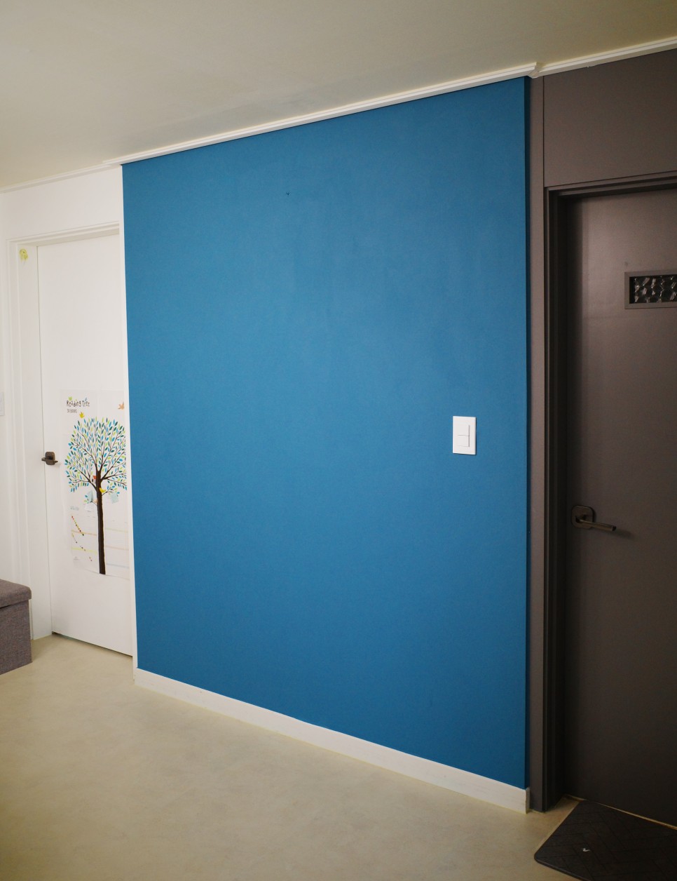 [댄 에드워드 무광 셀프 인테리어] 벽지 페인트 칠하기 6