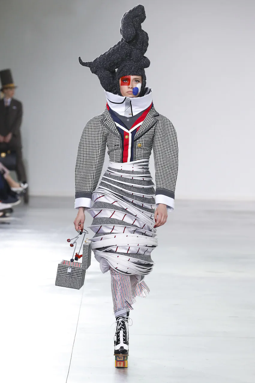 톰 브라운 남성 2022 가을 런웨이 컬렉션 패션쇼