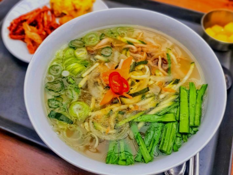  SK 그룹 본사 서린빌딩 구내식당 점심 미쳤다,,
