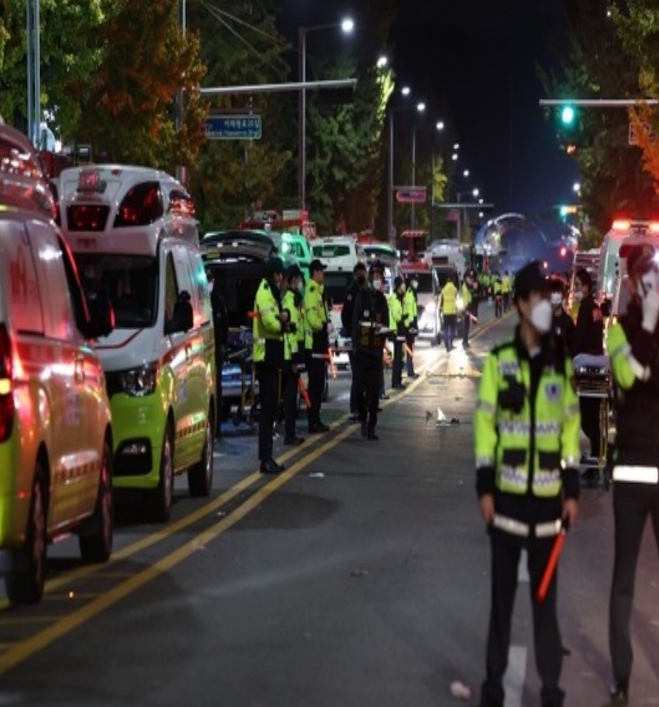 이태원압사-현장-도열한-경찰들