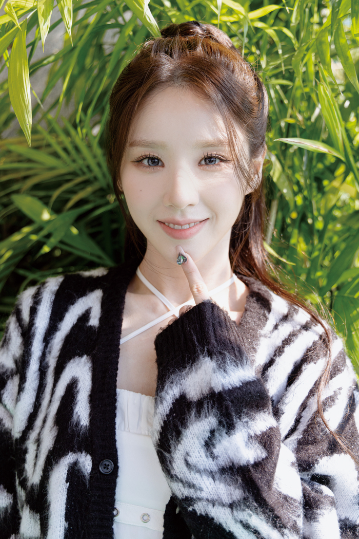  그룹 아르테미스 희진, 이달의소녀에서 달의 여신으로 거듭난 대서사...솔로 활동