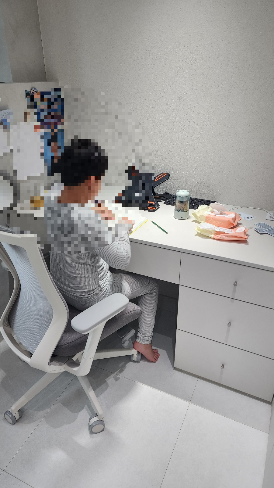 틈새 수납장 활용법