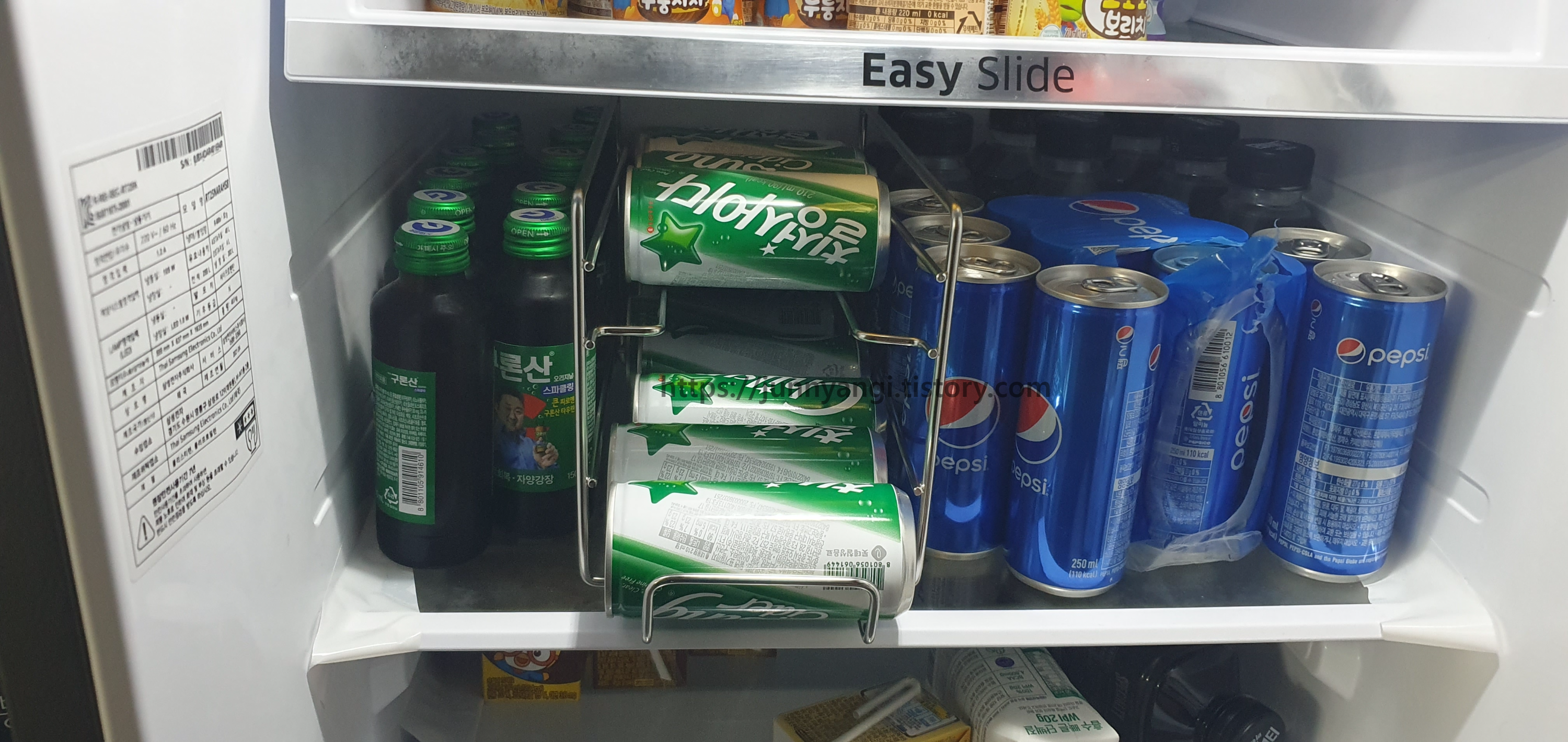 이노카 맥주캔 정리랙으로 가족이 마실 캔 음료를 효율적으로 정리했습니다. 이노카 맥주캔 정리랙으로 가족이 마실 캔 음료를 효율적으로 정리했습니다.