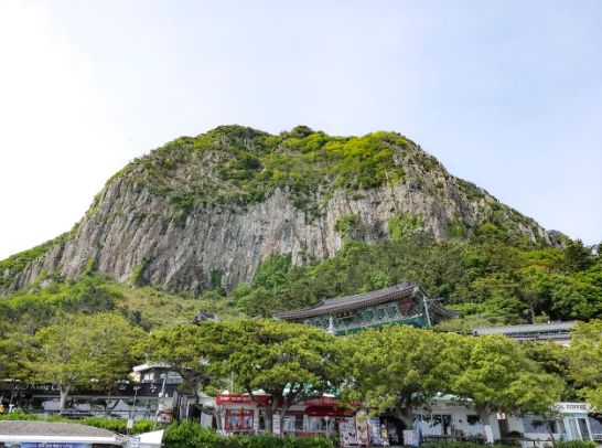 산방산