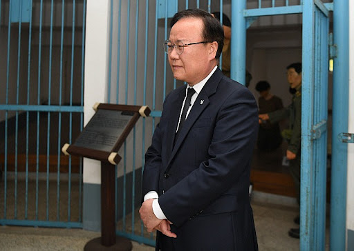 인물7