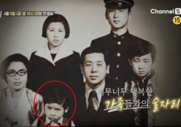  ‘부친상’ 신동엽이 기억한 父 청각장애 형 위해 전근간 대단한 분 KBS2 ‘불후의 명곡’에서 부모님 관련 노래가 나올 때마다 울컥하는 모습 코로나로 1년째 만나 뵙지 못하기도