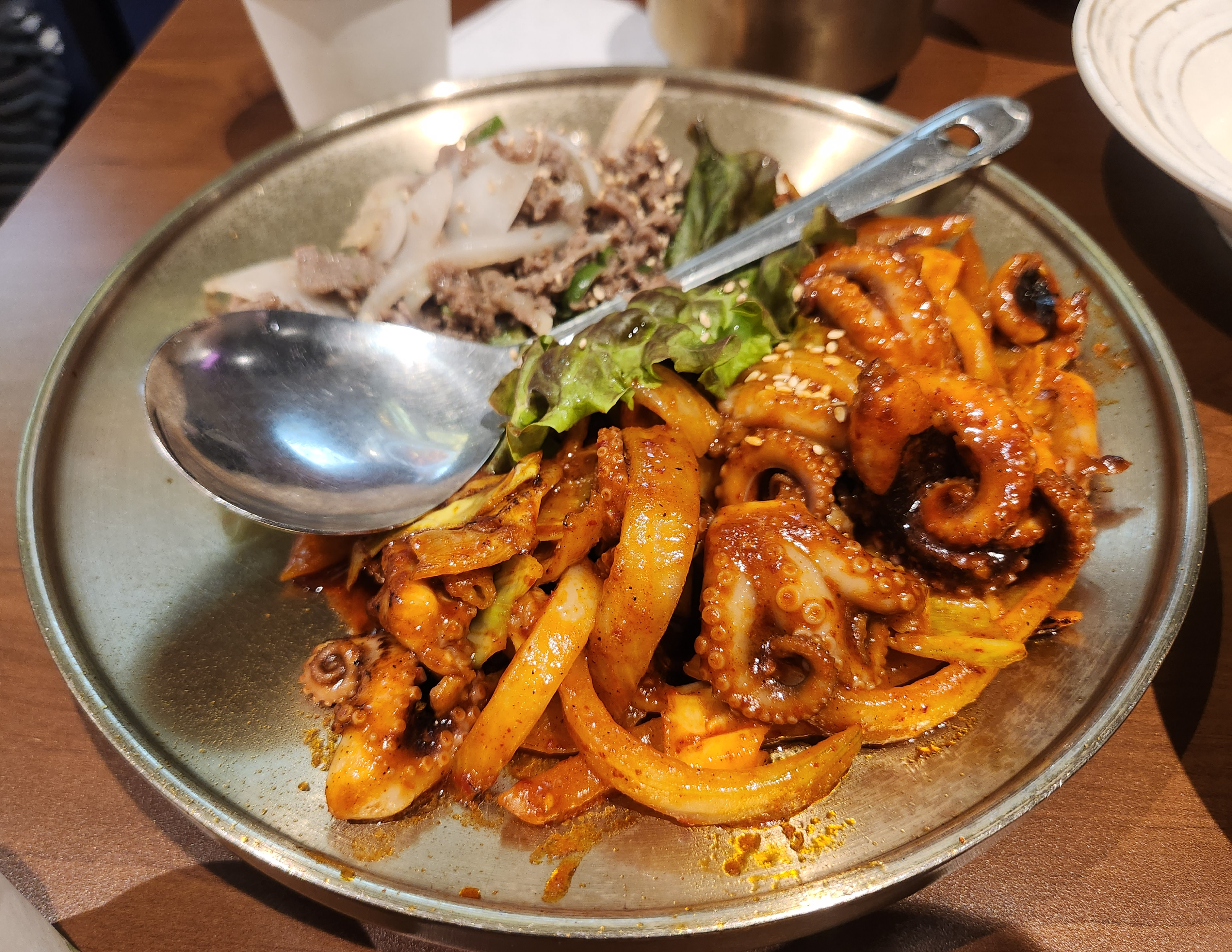 사월에보리밥과쭈꾸미-고소한소불고기-매콤한쭈꾸미
