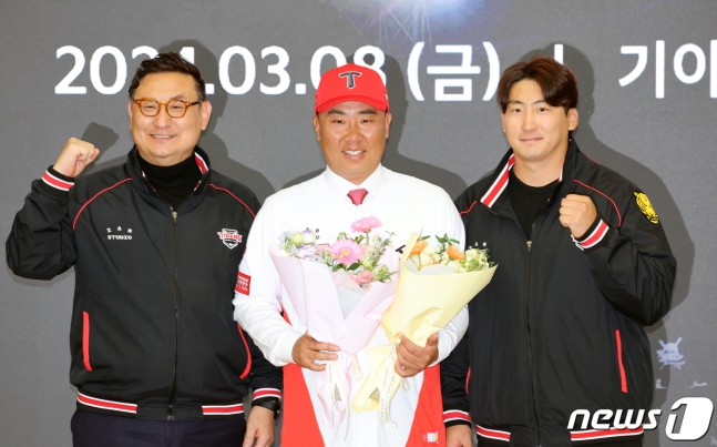  KIA 타이거즈, 이범호 감독 공식 취임...팬서비스는 승리, 우승을 향해!