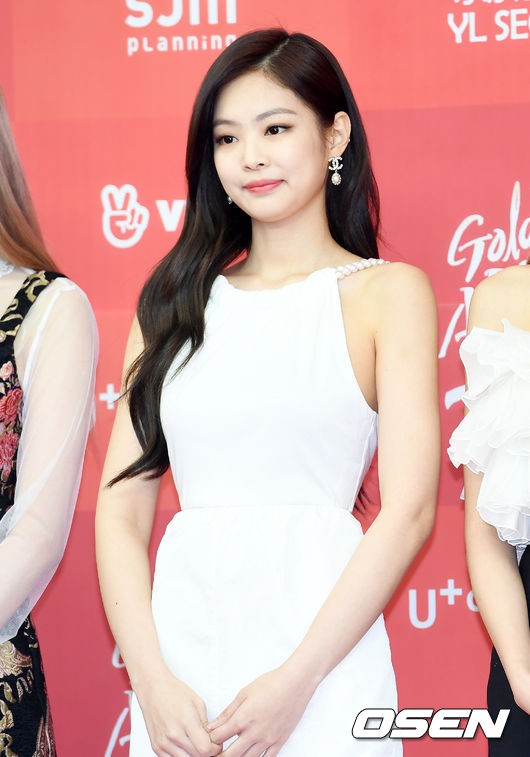  제니 사생활 유포·루머 5개월 만에! YG 이제야 침묵 깬 이유 [사진]