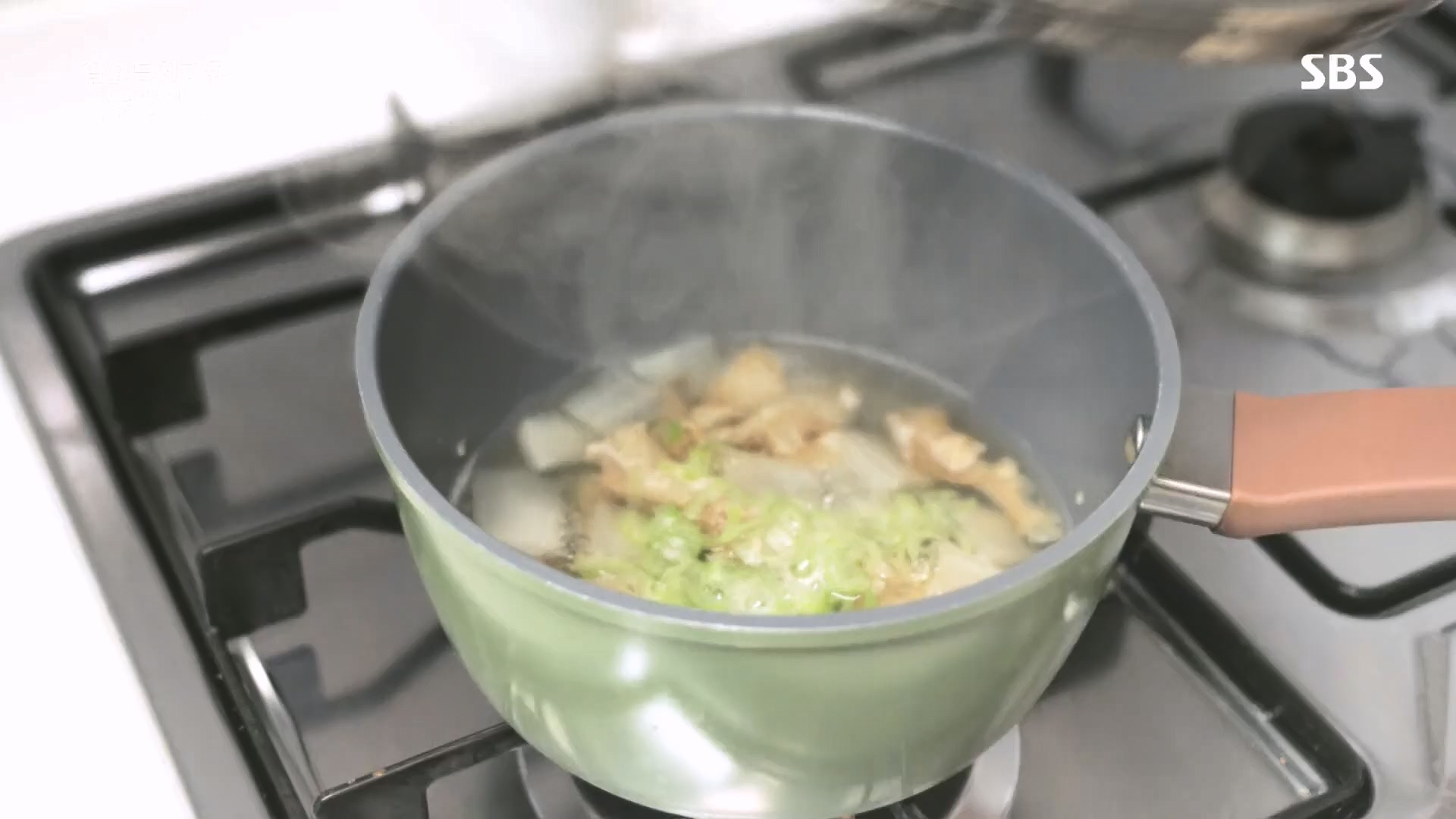 일요 특선 다큐멘터리.E318.230903p.H264-F1RST.mp4_20230907_204916.240.jpg