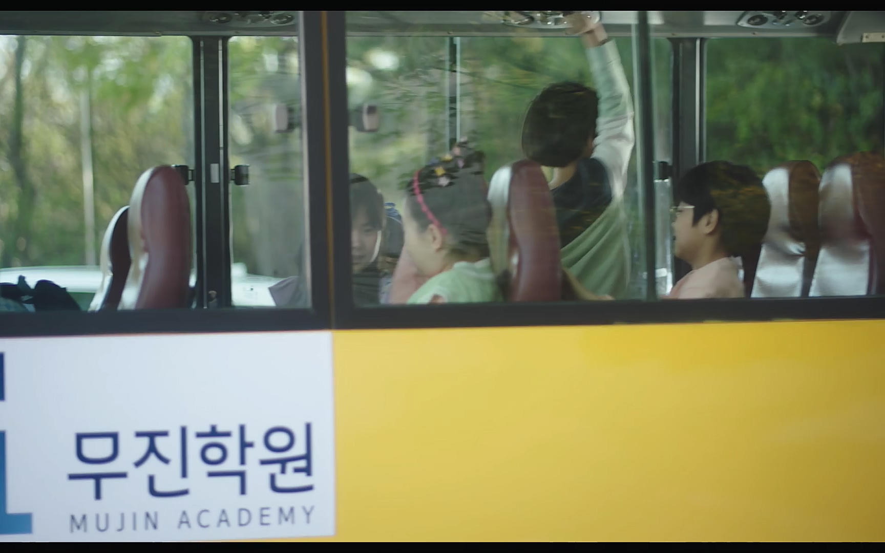 이상한 변호사 우영우.E9p.NF.WEB-DL.AAC.H264-With.mp4_20220814_164756.680.jpg