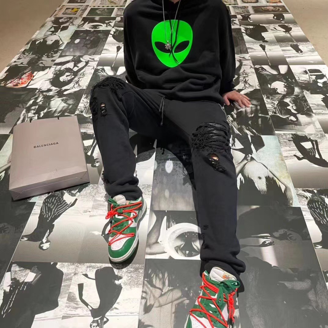  [BALENCIAGA] 발렌시아가 ALIEN 에일리언 스포츠 스웨트 셔츠 후드 티셔츠 641679TJV959113
