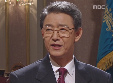 배우_이도련