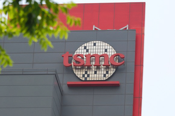  "반도체 가격 20% 올리겠다"…'역대급 인상' 고객사에 통보한 TSMC