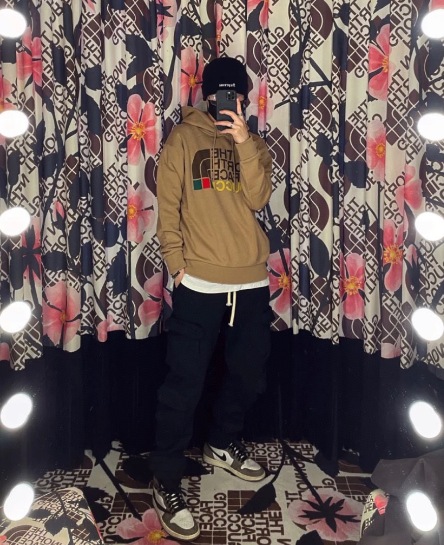  [GUCCI x THE NORTH FACE] 구찌 X 노스페이스 후드 615061 XJDBY 2597 (2 COLOR)